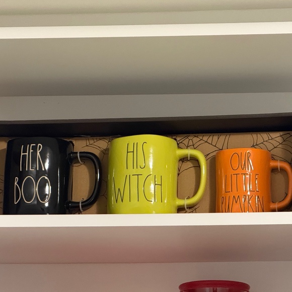 Rae Dunn Halloween Mug Set - Picture 1 of 1